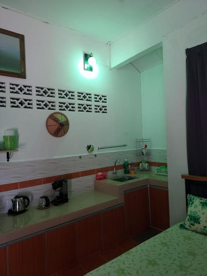 Room 345 Kota Bharu Esterno foto