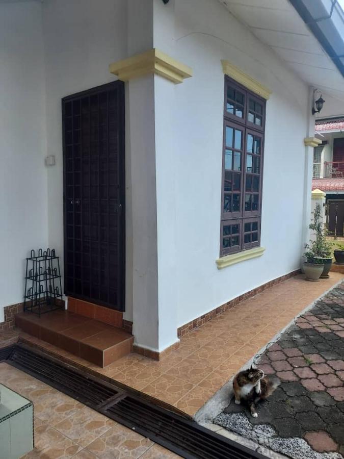 Room 345 Kota Bharu Esterno foto