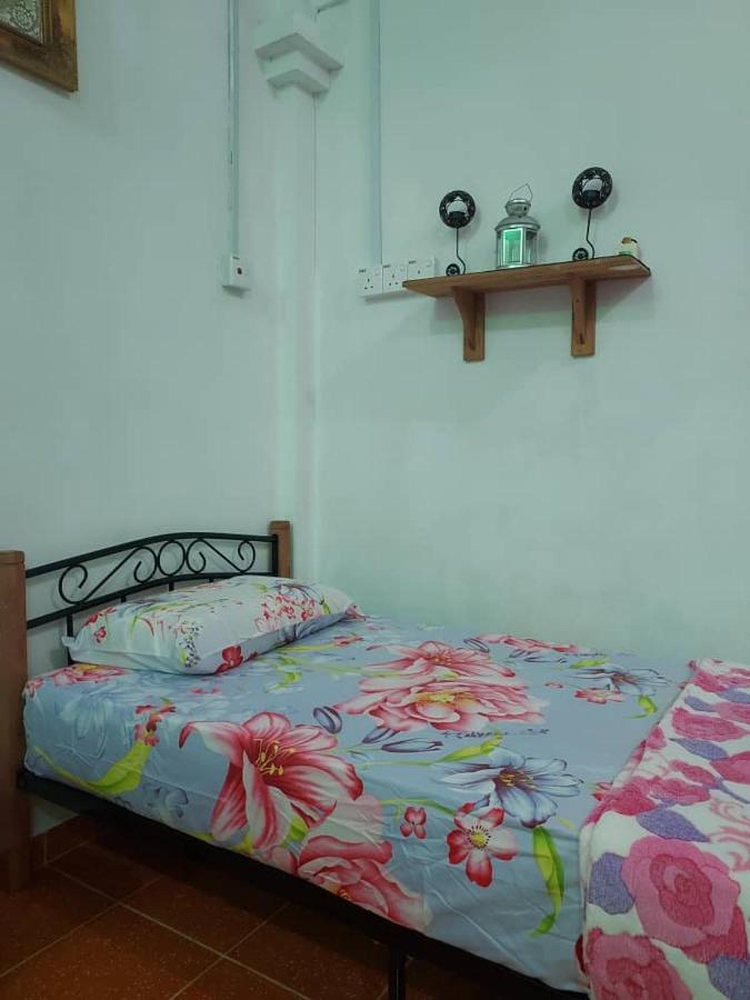 Room 345 Kota Bharu Esterno foto